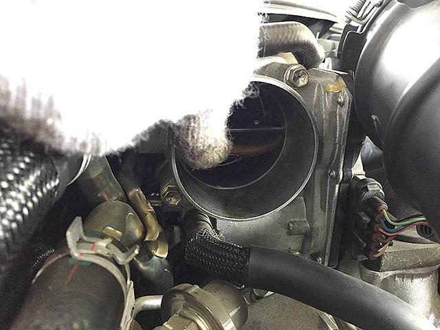 エアコン作動時のアイドリング不調 トヨタ マークｘ Grx1 スロットルボディー清掃 レックス施工