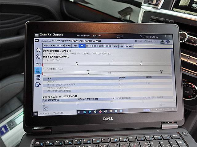 ベンツATF交換後のアダプション(キャリブレーション)の様子。