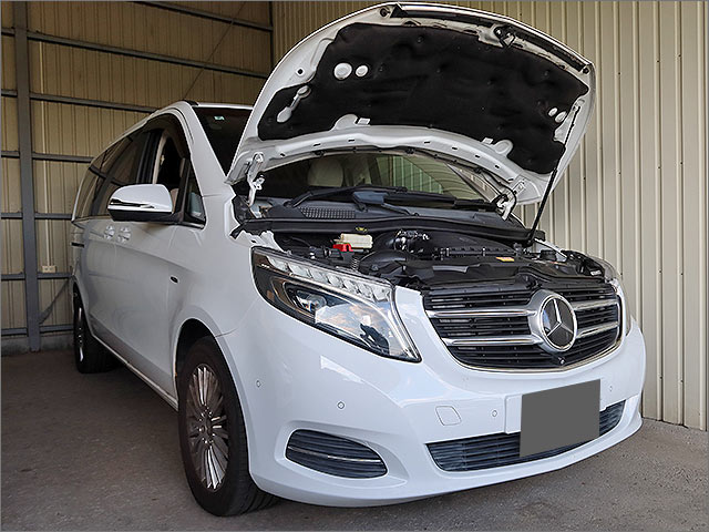 メルセデスベンツ V220d W447 修理入庫 AdBlueトラブル