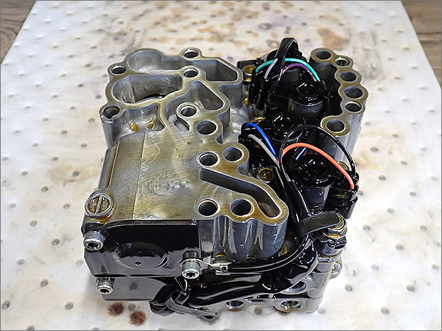 VM4 レヴォーグ バルブボディ取り外し