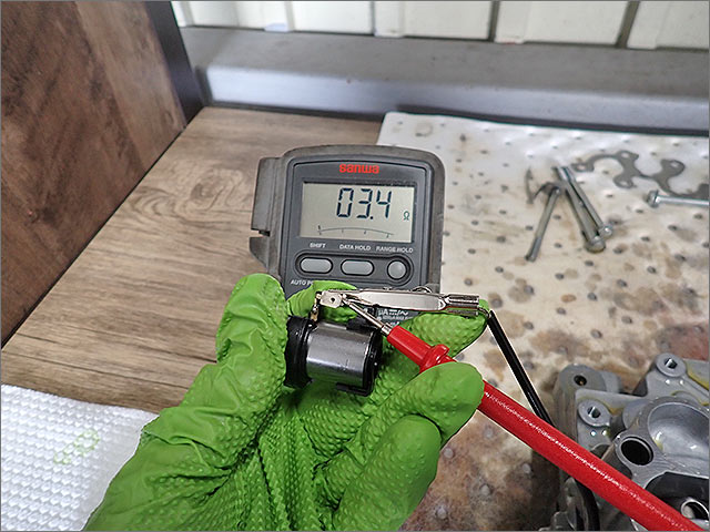 スバル レガシィBN9 圧力制御ソレノイド抵抗値 03.4Ω 異常値