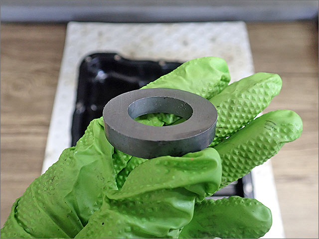 鉄粉吸着マグネット洗浄後