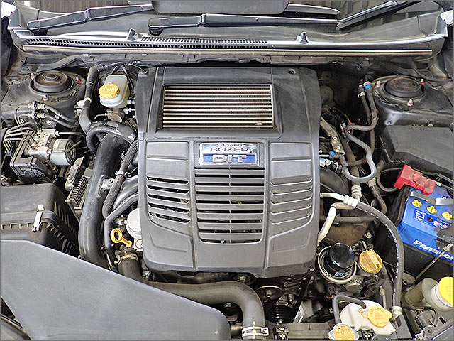 レヴォーグ BOXER DIT エンジンルーム