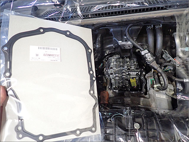 新品ガスケットとバルブボディ取り付け前