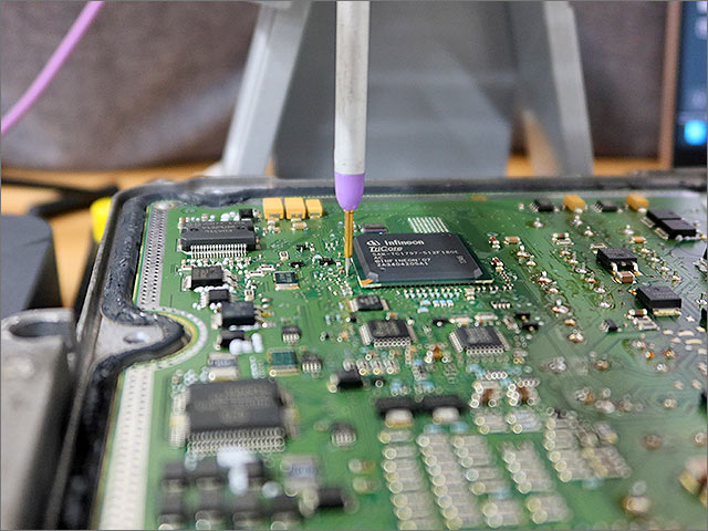 基板チップへのプローブ接続