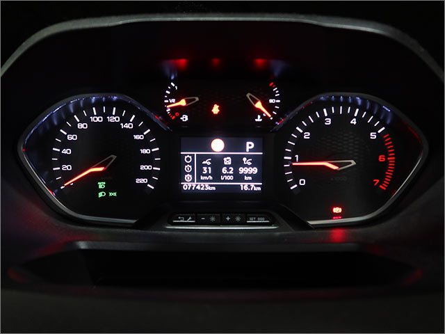 作業後のメーター 通常走行表示 プジョーリフター