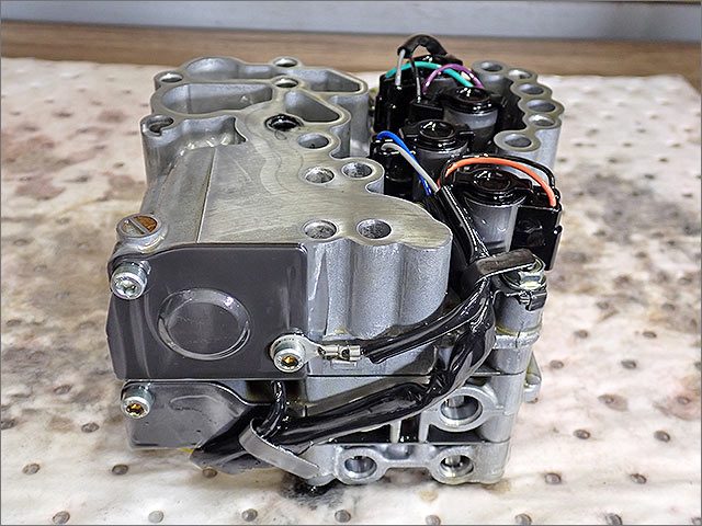 アウトバック BS9 取り外したコントロールバルブボディ