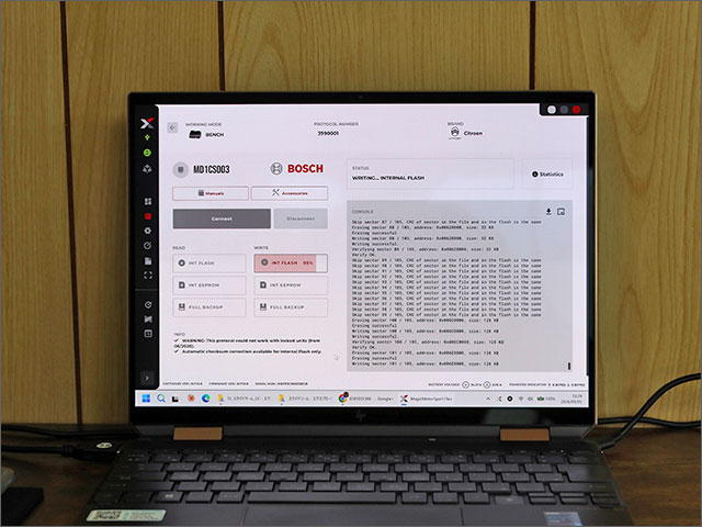 Bosch MD1CS003への書き込み インターナルフラッシュ書き換え中
