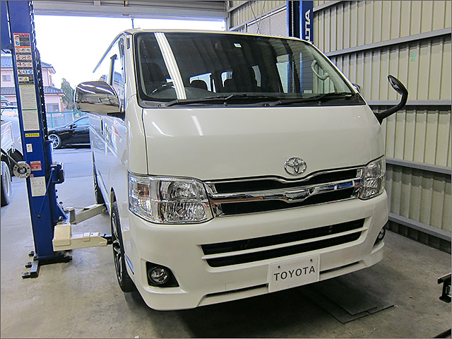 トヨタハイエースバン ATF交換