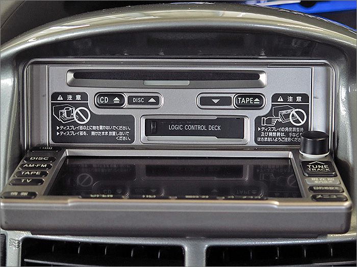 CD、カセットテープ、ラジオが使用できます。