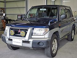 ミツビシ　パジェロイオ　4WD　ZR　No.01　