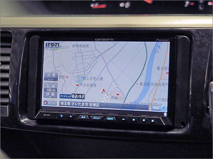 カロッツェリアHDDナビ、型番はAVIC-ZH77。