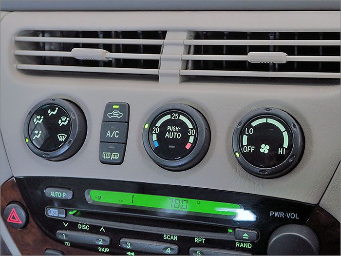 エアコンの動作も確認済み。暑い季節でも快適な車内環境を提供してくれます。 