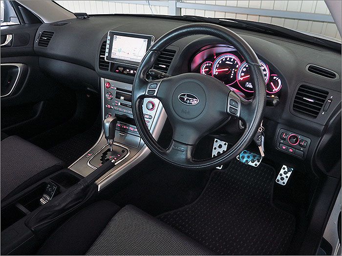 車内はクリーニング済みです、キレイに仕上がってます。