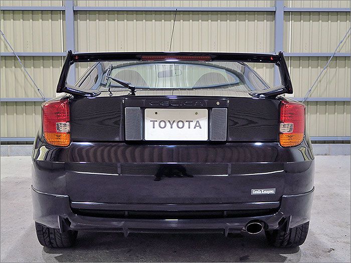 自動車整備士が1台1台厳選したお車のみ販売しています。