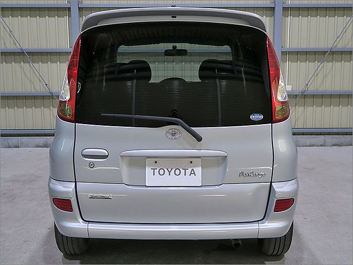 自動車整備士が1台1台厳選したお車のみ販売しています。