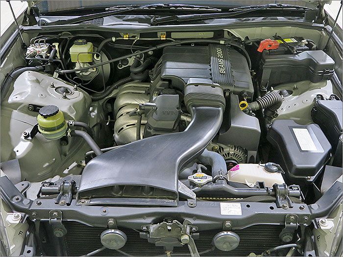 エンジン、ミッション良好・オイル漏れもございません。排気量は2000cc、燃費もよく経済的です。
